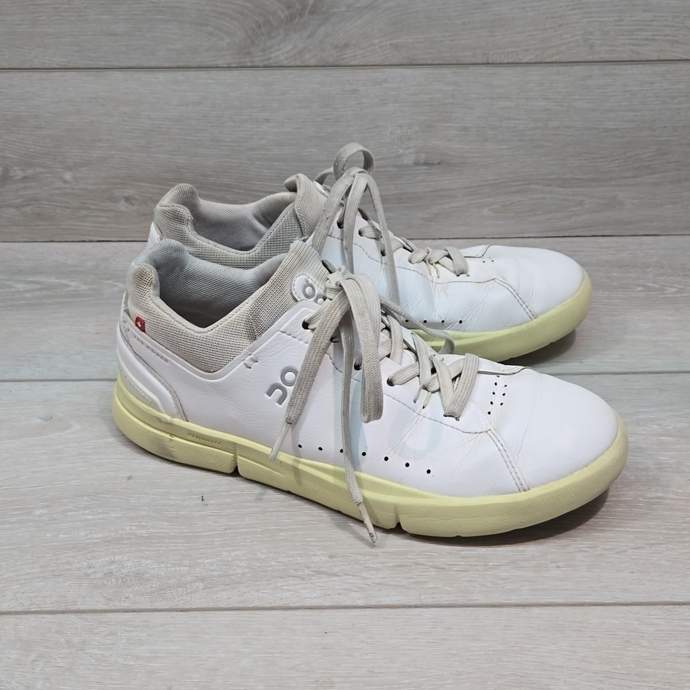 On Running Women Leather Sneakers shoes sz 8.5